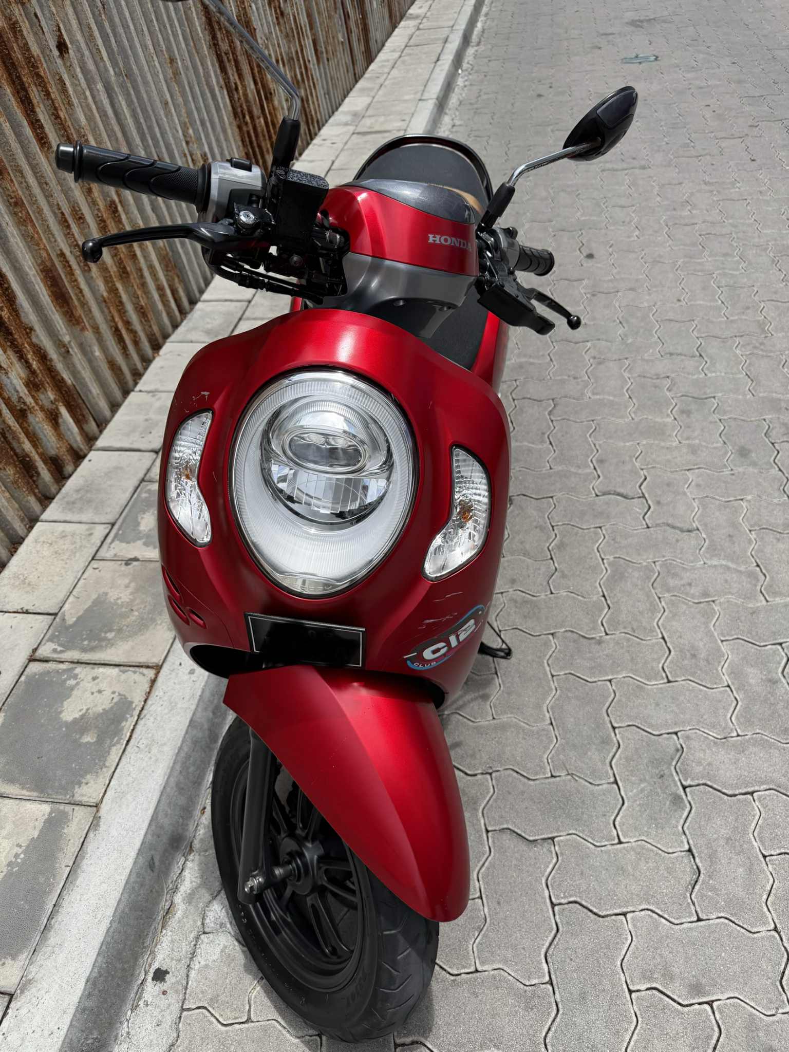 Scoopy for rent